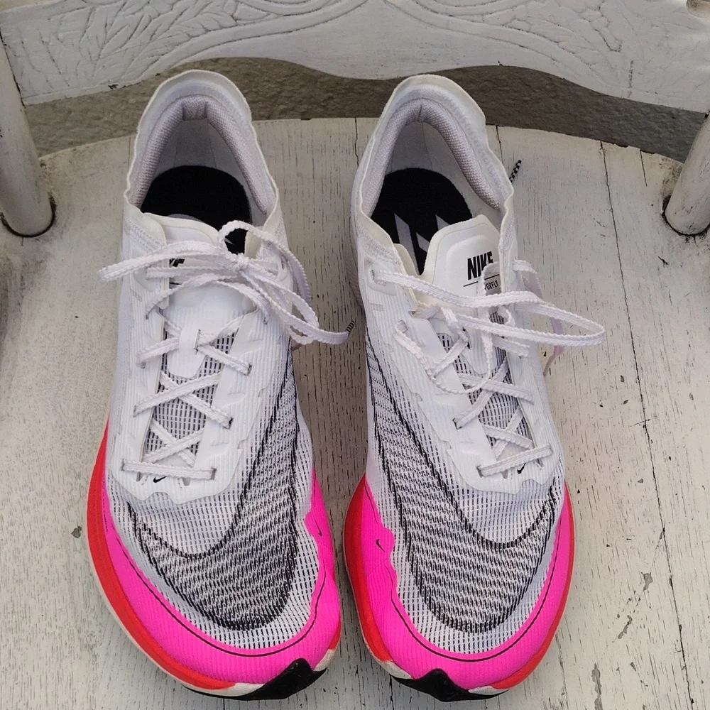 Nike  ZoomX Vaporfly Next %2  Women's Athletic Shoes - White and Pink 9.5